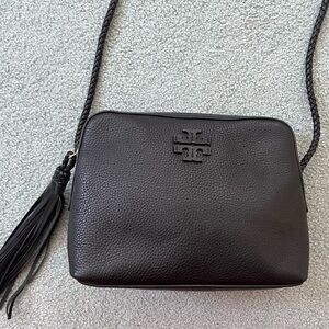 (New Without Tags) Tory Burch Black Taylor Tassel Accent Leather Crossbody Bag